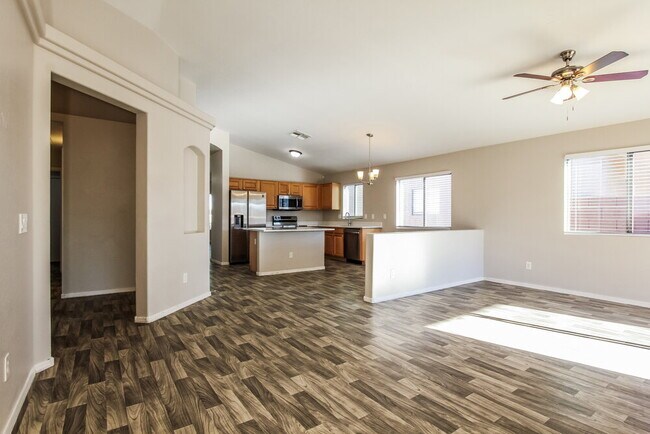 Building Photo - 12417 W Mandalay Ln