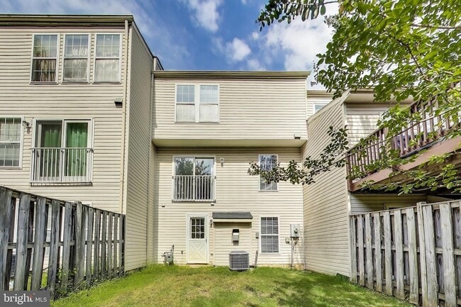 Building Photo - 13504 Hayworth Dr