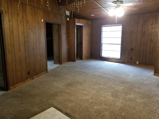 Building Photo - 9510 Powhatan Dr