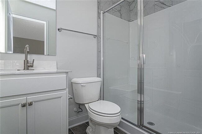 Building Photo - 907 Rochester Dr