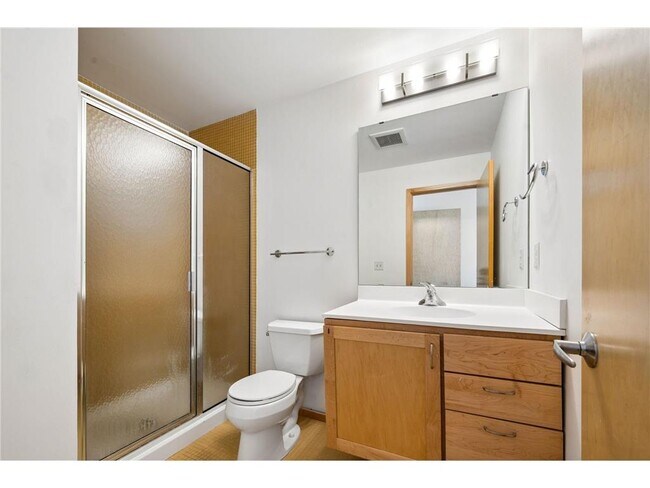 Building Photo - 2818 Aldrich Ave S