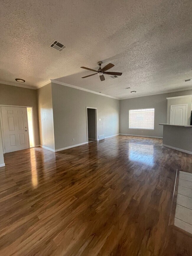 Building Photo - 2214 97th St