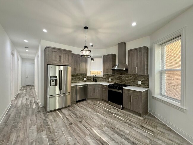 Building Photo - 2109 N Spaulding Ave