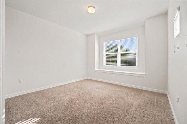 Building Photo - 8921 Parker Ranch Cir
