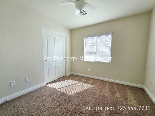 Building Photo - 3 BEDROOM TOWN-HOME IN NORTHWEST LAS VEGAS...