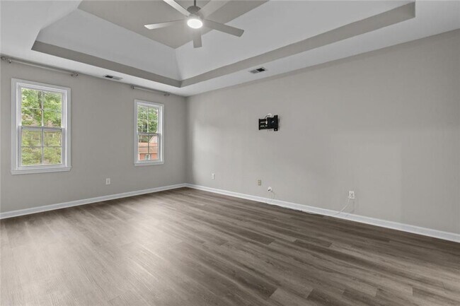 Building Photo - 773 Huntington Way NW