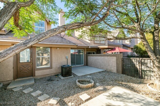 Building Photo - 4012 Grasmere Ave
