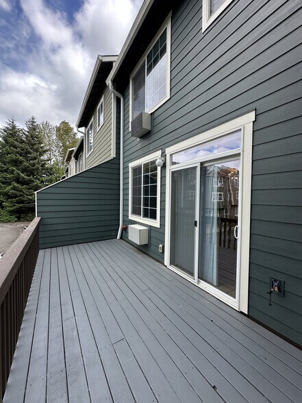 Building Photo - 15533 SW Black Quartz St