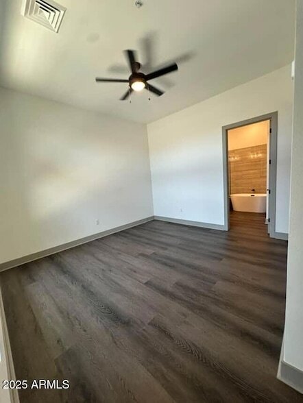 Building Photo - 7111 E Tierra Buena Ln