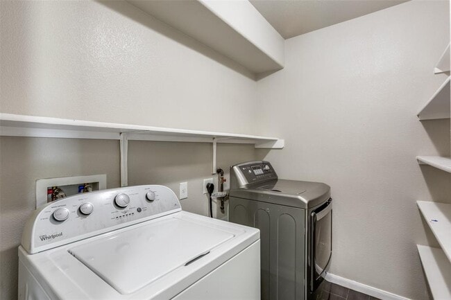 Building Photo - 12510 Stoneridge Gap Ln