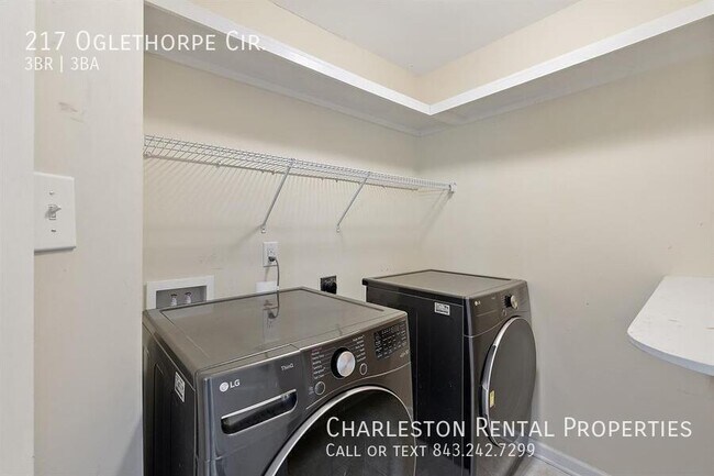 Building Photo - 217 Oglethorpe Cir