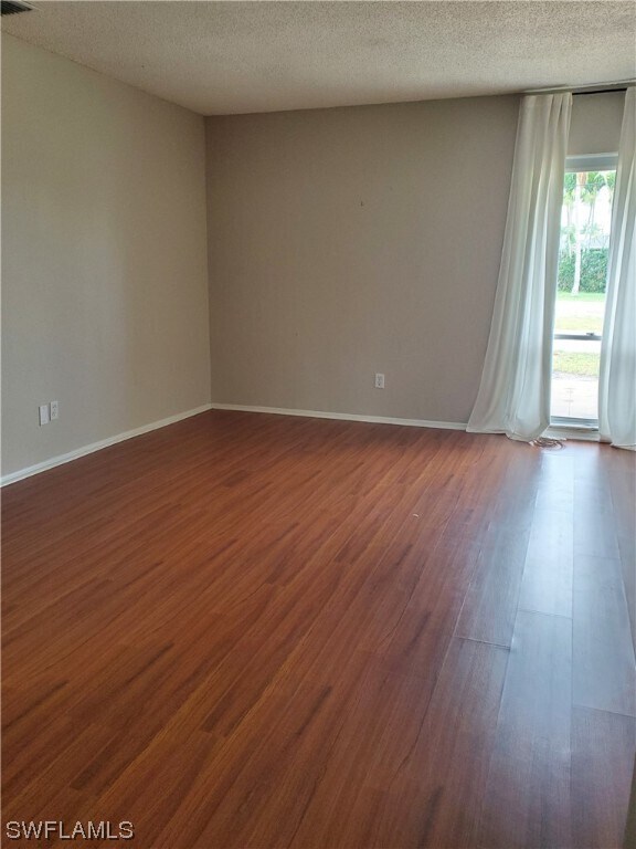 Building Photo - 4261 Island Cir