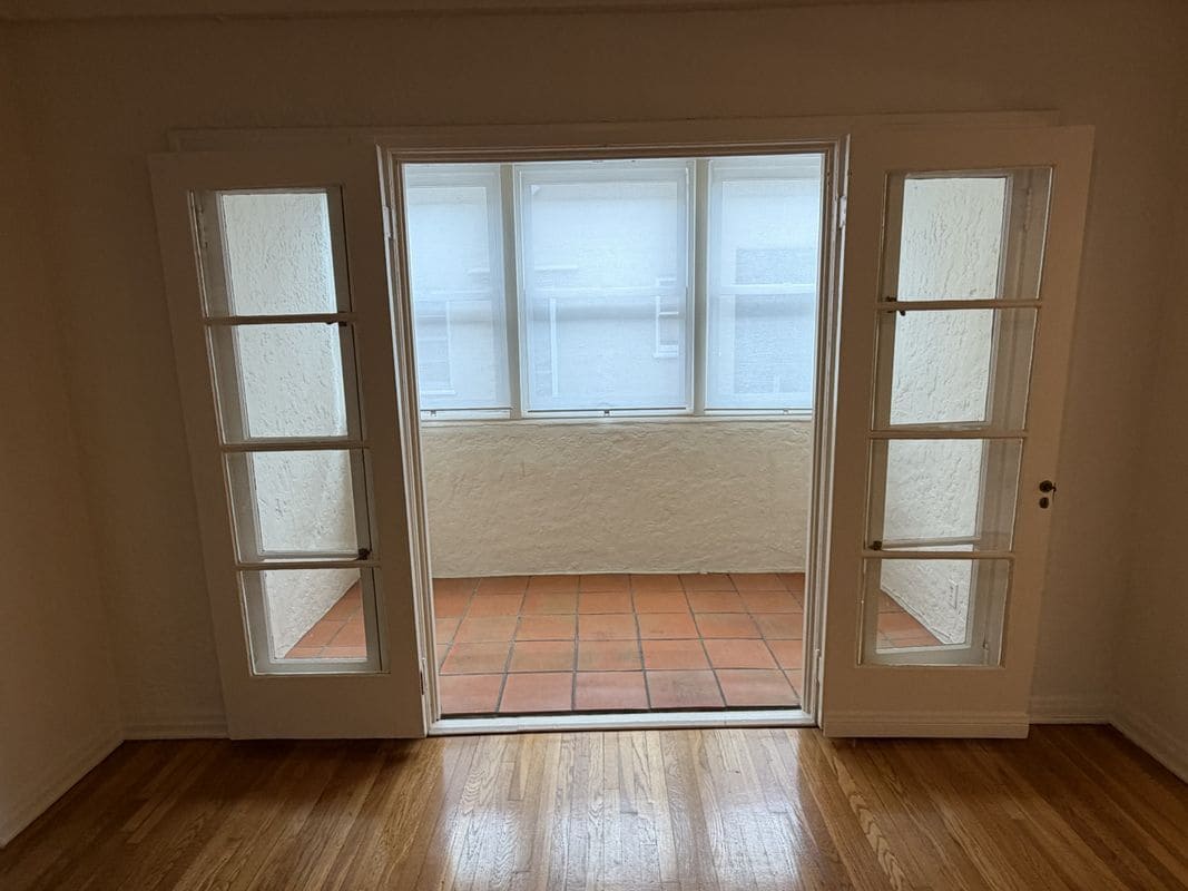 Building Photo - 630 1/2 North Spaulding Avenue