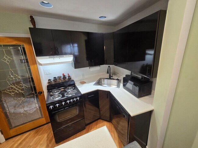 Building Photo - 2325-2327 S Croskey St