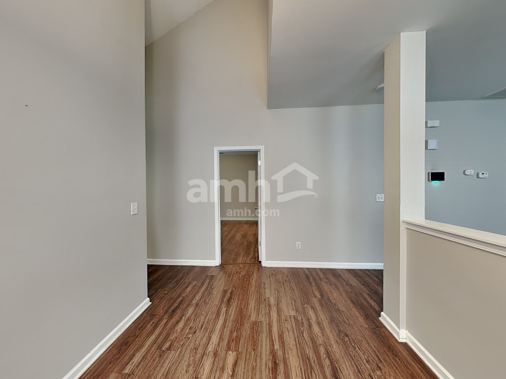 Building Photo - 5027 Abercromby St