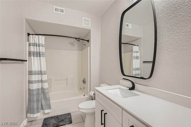 Building Photo - 8250 N Grand Canyon Dr