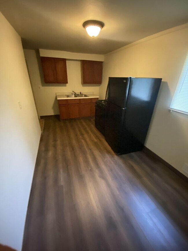 Building Photo - 3 bedroom home in Rockford