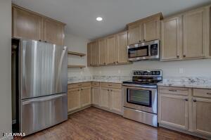 Building Photo - 938 W Madera Ln