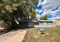 Building Photo - 310 Elmwood Dr