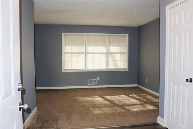 Building Photo - 2650 Old Spanish Trail