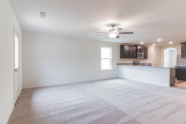 Building Photo - 112 Allington Cir