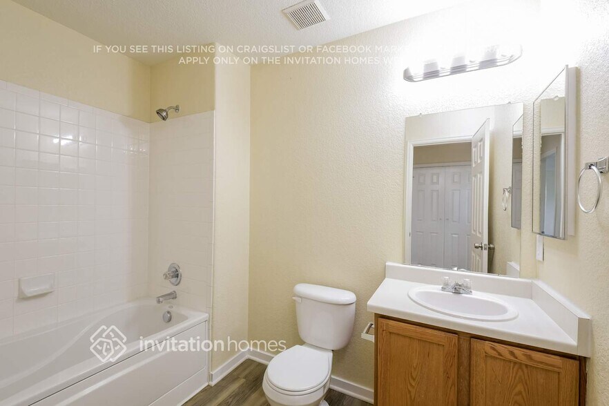 Building Photo - 729 Canyon Ln