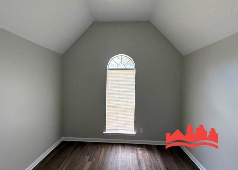 Building Photo - Spacious 3-Bedroom, 2-Bath Home for Rent!