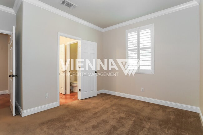 Building Photo - 1311 Green Ravine Dr
