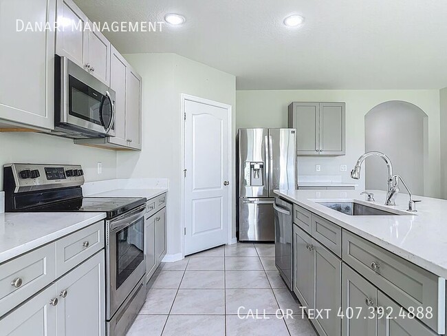 Building Photo - 3975 Silverstream Terrace