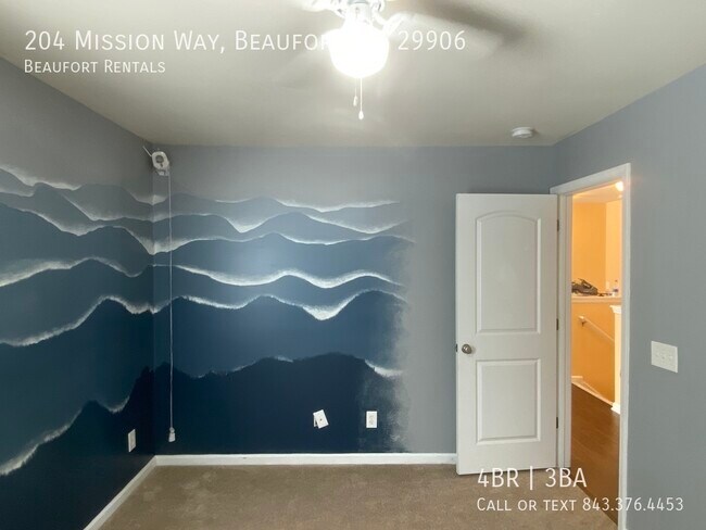 Building Photo - 204 Mission Way
