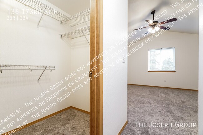 Building Photo - 136 173rd St E