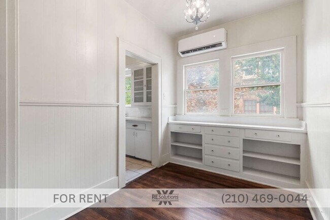 Building Photo - 1618 W Kings Hwy