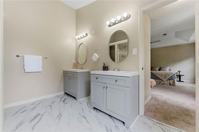 Building Photo - 4295 Cabretta Dr