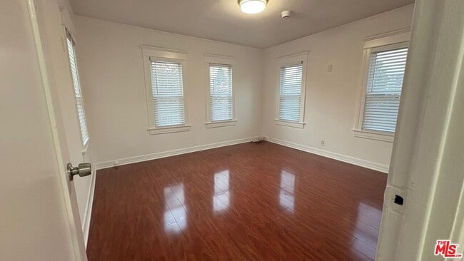 Building Photo - 120 S Catalina St