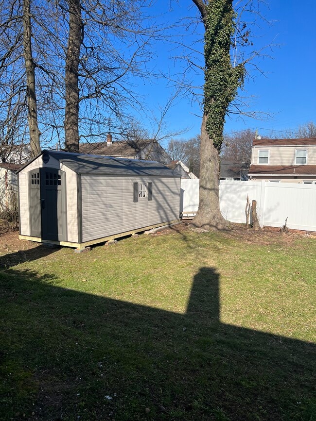 Building Photo - 19 Melville Rd