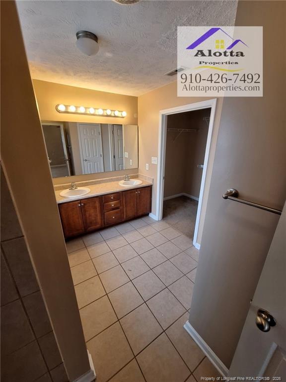 Building Photo - 133 Gallop Ct