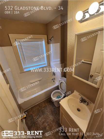 Building Photo - 532 Gladstone Blvd