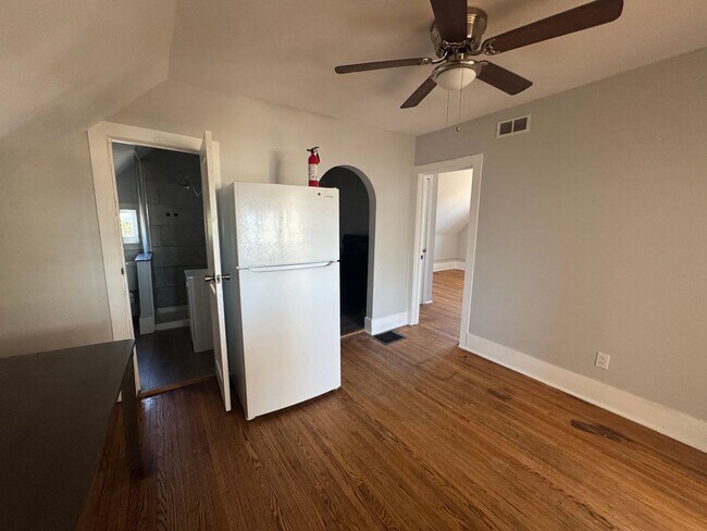 Primary Photo - 302-304 Lenox Ave