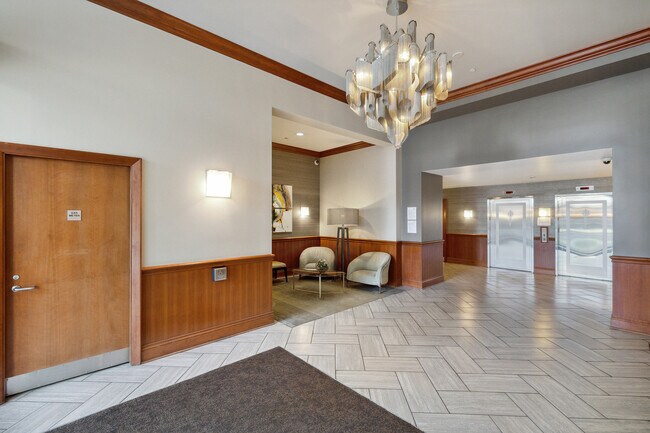 Building Photo - 246 2nd St