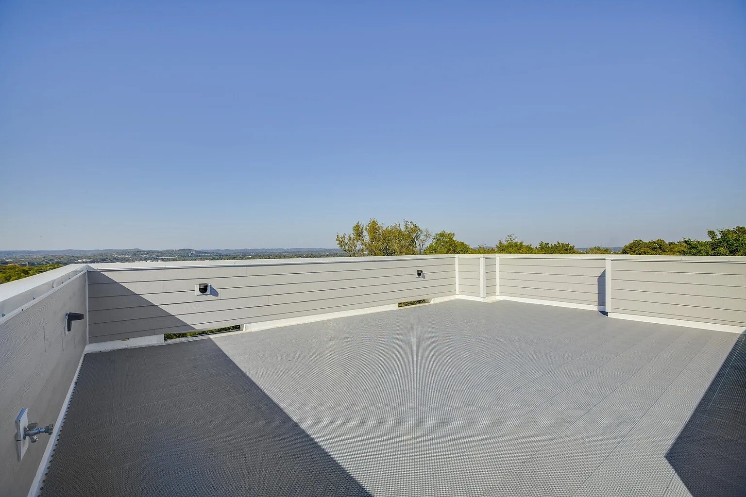 Building Photo - 525 31st Ave N