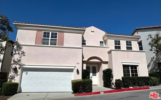 Building Photo - 5655 Como Cir