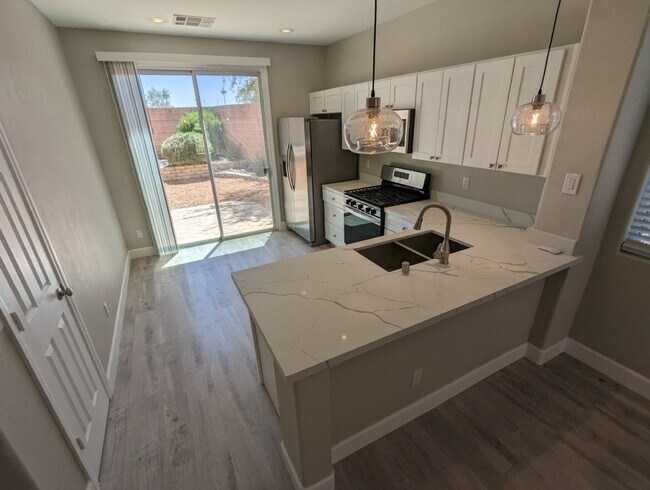 Building Photo - 10957 Napa Ridge Dr