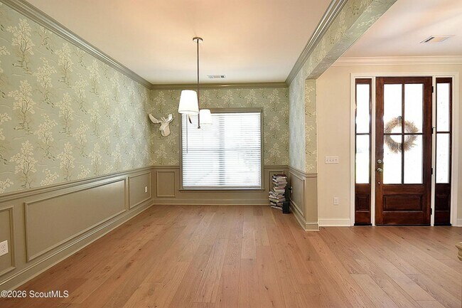 Building Photo - 119 Hadleigh Bluff