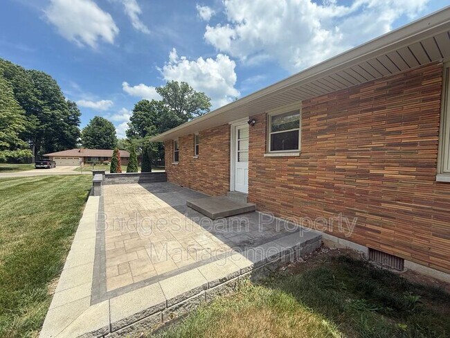 Building Photo - 2708 Ater Dr