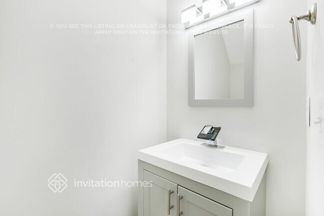 Building Photo - 280 Valley View Dr