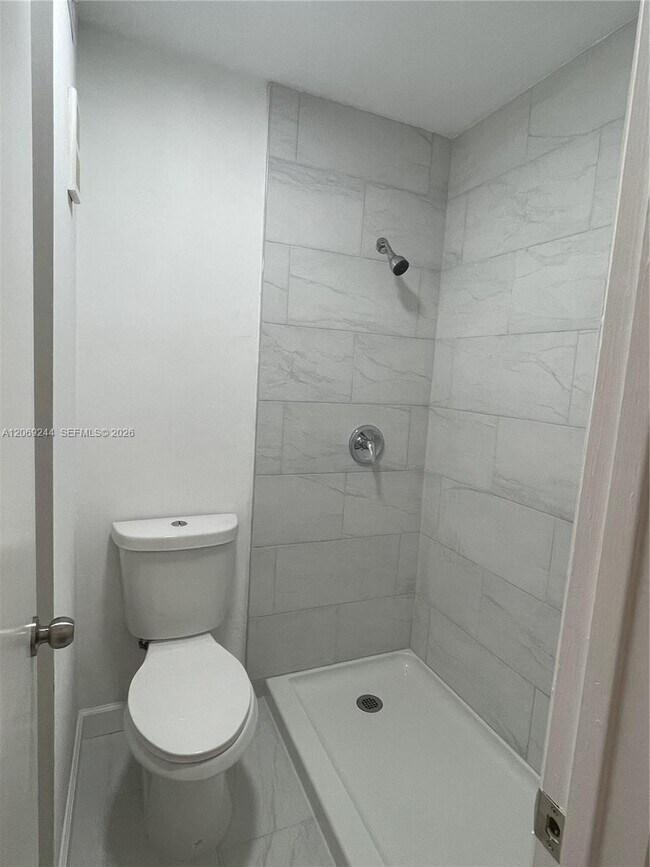 Building Photo - 15325 SW 106th Terrace