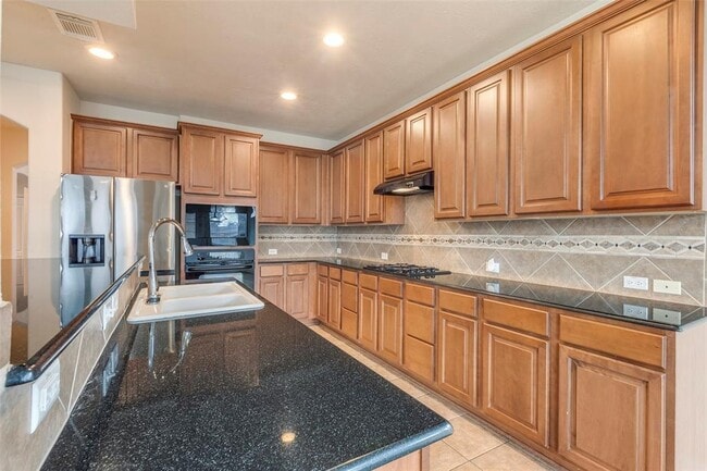 Building Photo - 6604 Trenton Lake Ln