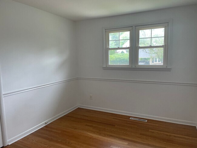 Building Photo - 202 Alders Dr