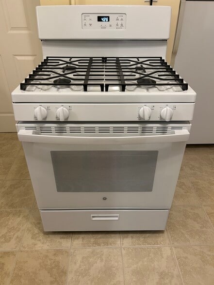 Building Photo - 23 Converse St