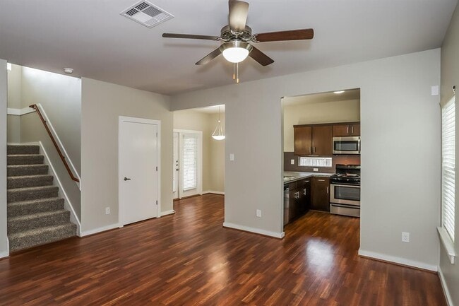Building Photo - 4327 Darter St